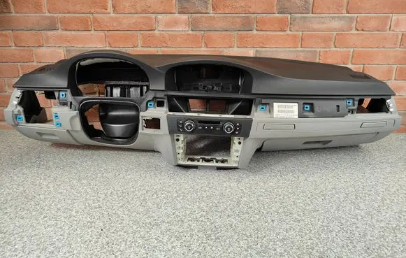 BMW 3 E90 E91 Dashboard 9120329