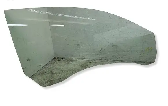 Audi A5 8T 8F Front door window glass four-door 43R00082