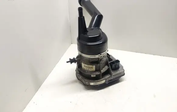 Peugeot 308 Power steering pump 9670700380