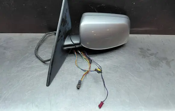 BMW 6 E63 E64 Front door electric wing mirror 