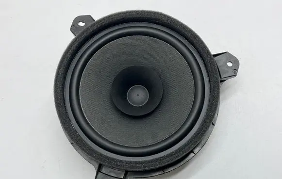 Subaru Forester SL Rear door speaker 4M313A