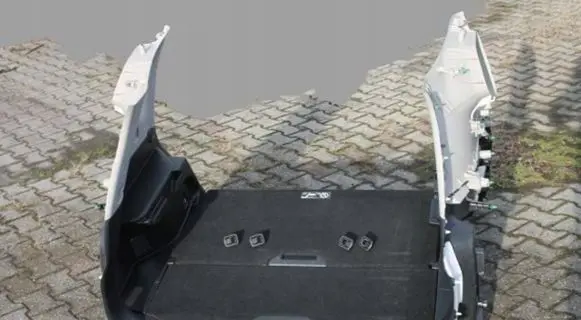 Nissan X-Trail T32 Front door card panel trim