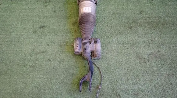 Mercedes-Benz GLC X253 C253 Front air suspension shock absorber A2533206300