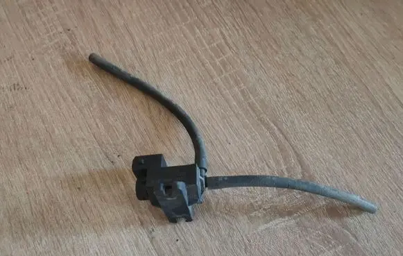 Opel Zafira B Turbo solenoid valve 70246100 8972882491