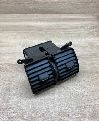 Volkswagen PASSAT B6 Rear air vent grill 3C0819203
