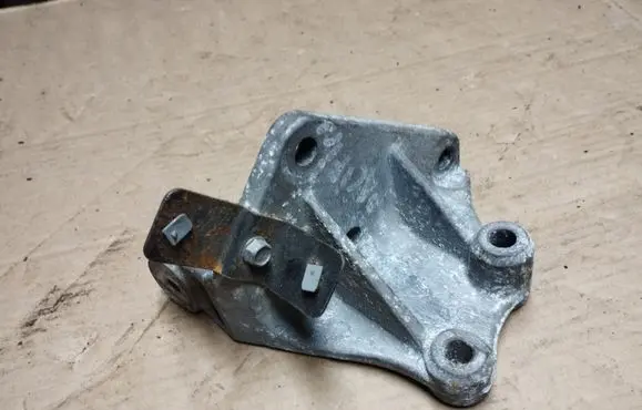 Chrysler Pacifica Front differential bracket 4641976AD