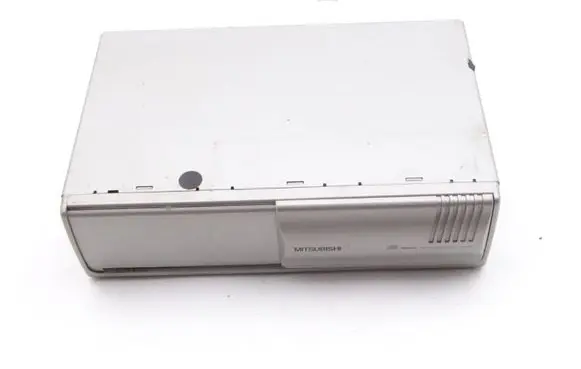Mitsubishi Pajero CD/DVD changer MZ312569