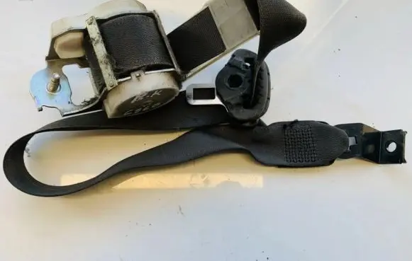 Opel Vectra C Front seatbelt et021942171