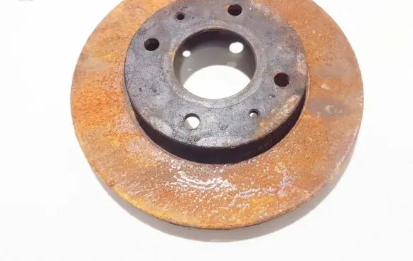 Hyundai Elantra Front brake disc ventiliuojamas