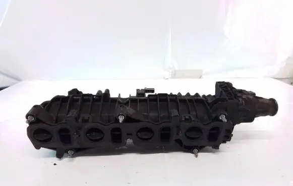 BMW 5 F10 F11 Intake manifold 7807991 8506406