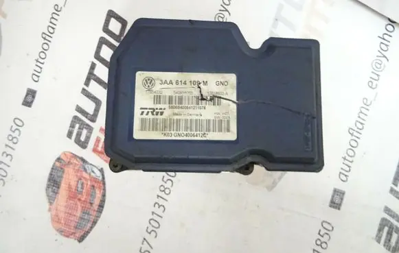 Volkswagen PASSAT B7 ABS Pump 3AA614109M