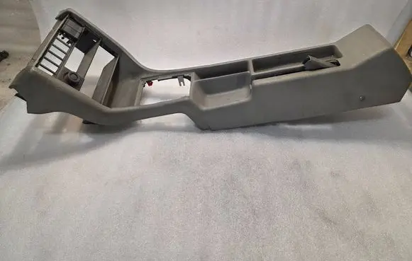 Audi V8 Center console 