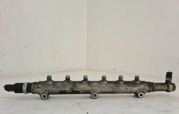 Volvo S60 Fuel main line pipe 0445215010 8658252