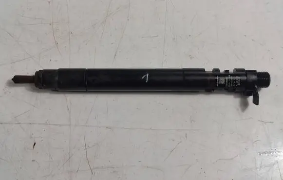 Fuel injector