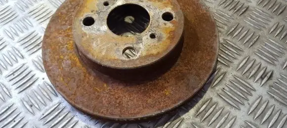 Toyota Yaris Front brake disc