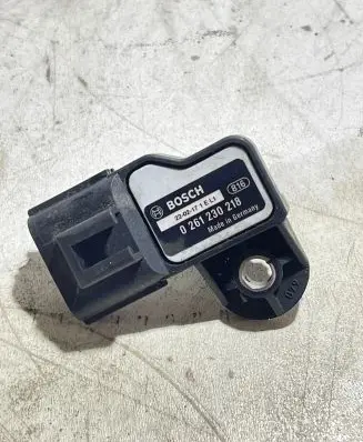 Volvo V70 Air pressure sensor 0261230218