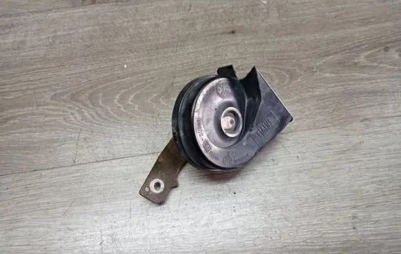 Volvo V70 Horn signal 0055306