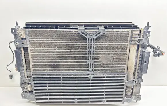 Citroen C4 II Picasso Radiator set 9675747980 9673629780 9805328280