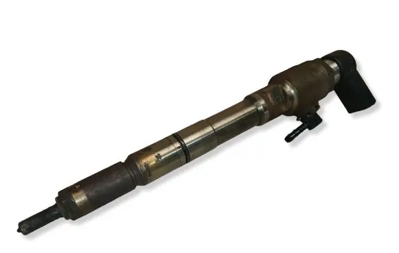Volkswagen Touran II Fuel injector 03L130277B
