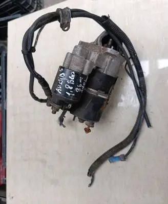 Audi A4 S4 B5 8D Starter motor 058911023b