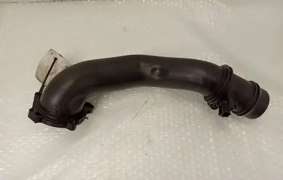 Mercedes-Benz E W212 Air intake hose/pipe A6510903637 0111438F 0612050C