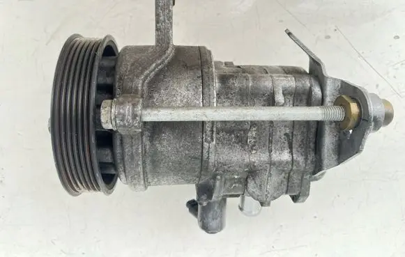 BMW X6 F16 Power steering pump 5016956