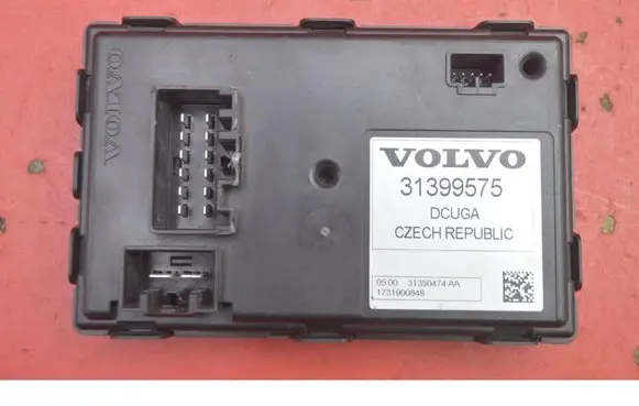 Volvo V40 Engine control unit/module ECU 31399575