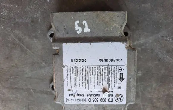 Volkswagen Touran I Airbag control unit/module 1T0909605D 5WK43828 26080208