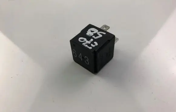 Seat Alhambra (Mk2) Other relay 8K0951253
