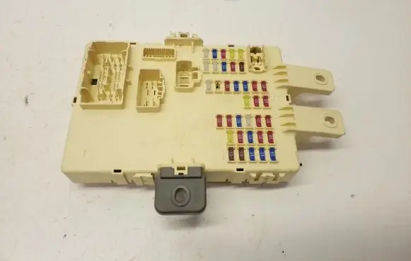 KIA Sportage Fuse module 919503W040