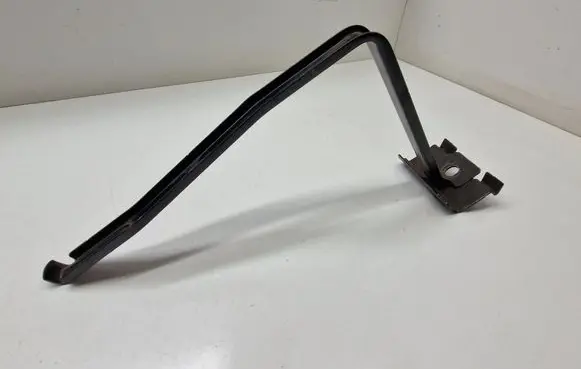Buick Encore I Battery bracket 