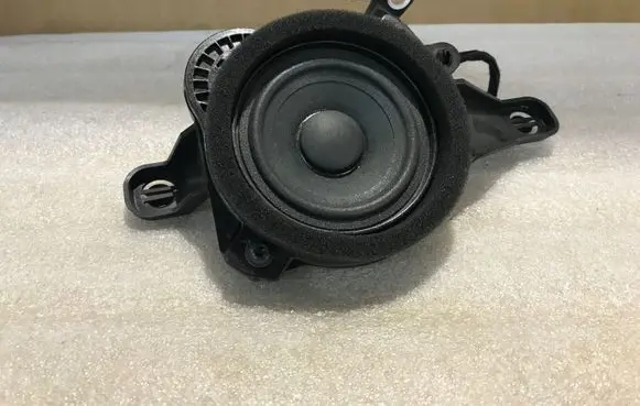 Volvo V60 Front door speaker 31456872