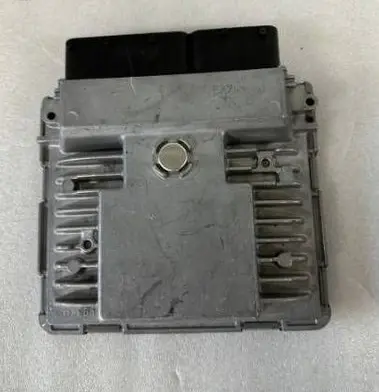 Volkswagen Polo V 6R Engine control unit/module 03F906070GG 03L906093A