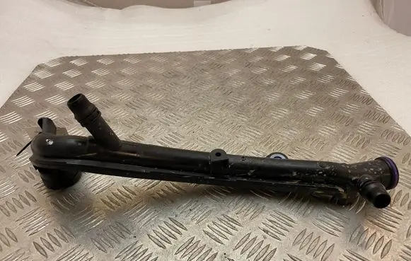 Peugeot 3008 II Engine coolant pipe/hose 9817282080