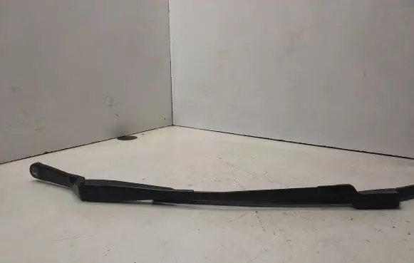 Peugeot 308 Windshield/front glass wiper blade 9680477280