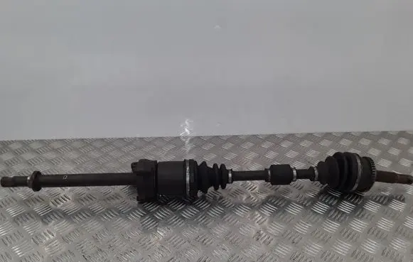 Nissan Primera Front driveshaft
