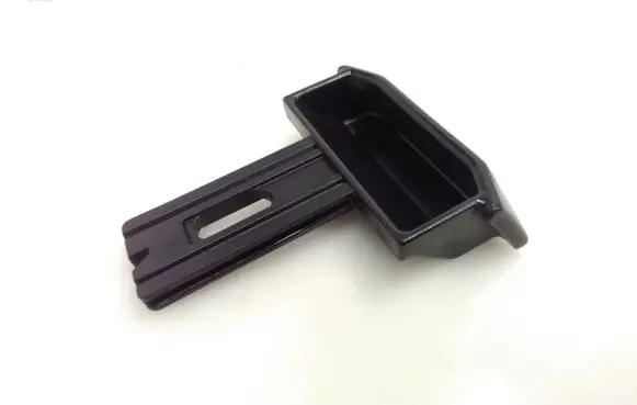 Mercedes-Benz E W124 Hand brake release handle 1244270320