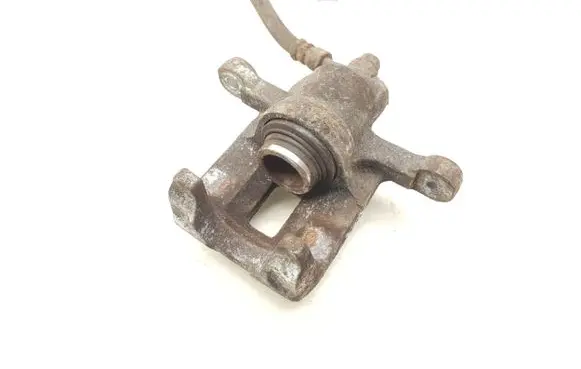 Chevrolet Lacetti Rear brake caliper