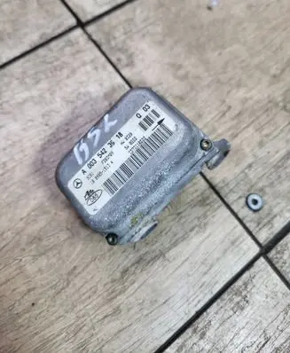 Mercedes-Benz E W211 ESP acceleration yaw rate sensor A0035423918 10098515134 CD73118D22