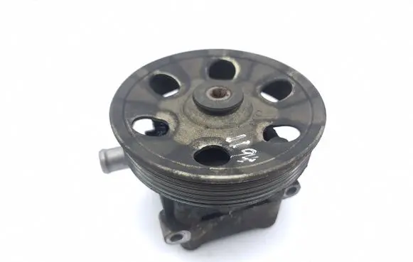 Maserati Quattroporte Power steering pump 7613955151