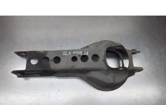 Volvo V70 Rear control arm