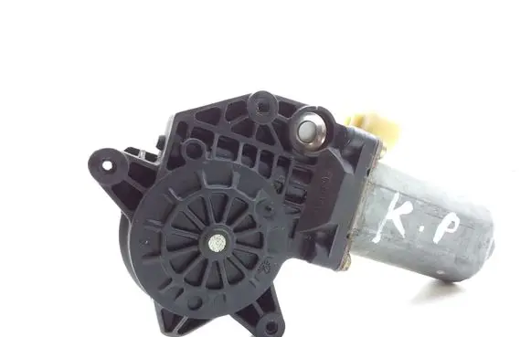 Renault Megane I Front door window regulator motor 0130821720