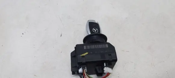 Mercedes-Benz C W204 Ignition lock A2075450108 2075450108