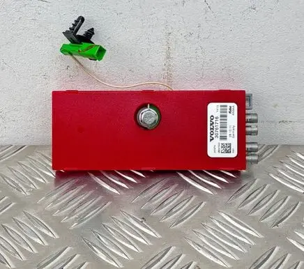 Volvo XC60 Aerial antenna amplifier 30761716 28207242