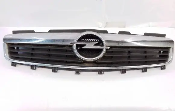 Opel Zafira B Front bumper upper radiator grill 13136136