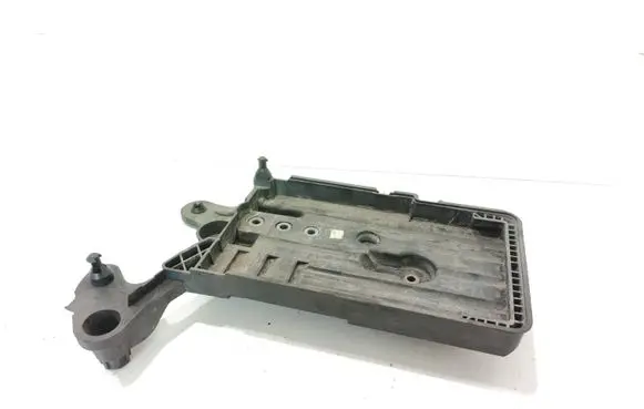 Skoda Octavia Mk3 (5E) Battery tray 5Q0915321