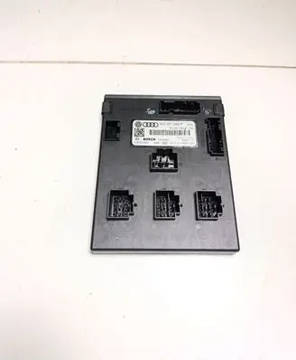 Audi A4 S4 B8 8K Comfort/convenience module 8K0907063P F005V00851 10030001