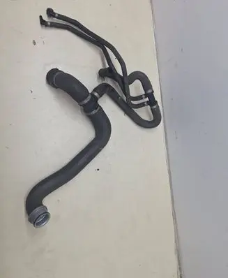Mercedes-Benz GLE (W166 - C292) Engine coolant pipe/hose A1665000077 YAP2199813
