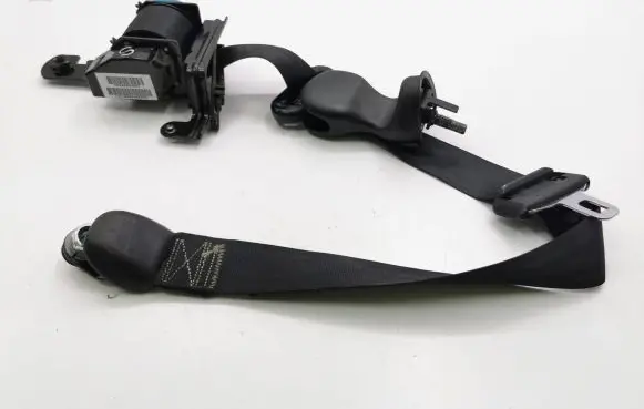 Chrysler Voyager Third row seat belt 52029370AC 1104 041104