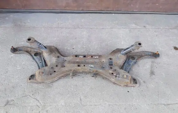 Toyota Yaris Engine mounting bracket YARISISANKIFRANCUZ